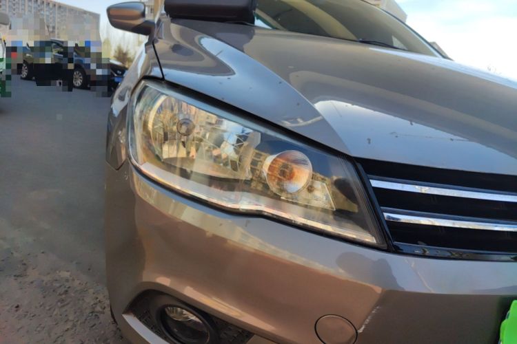 Used Volkswagen Jetta 2013 1.6L Automatic Comfort Model Right Front Headlight