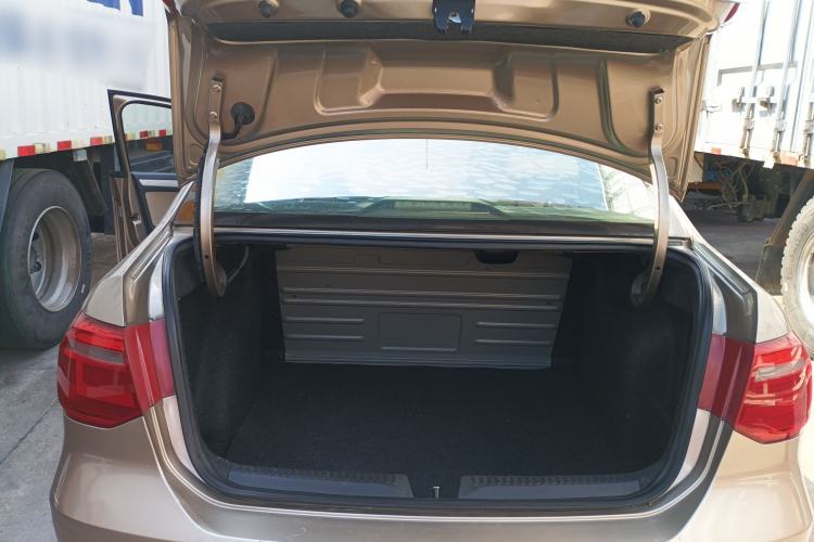 Used Volkswagen Jetta 2013 1.6L Manual Comfort Model Trunk