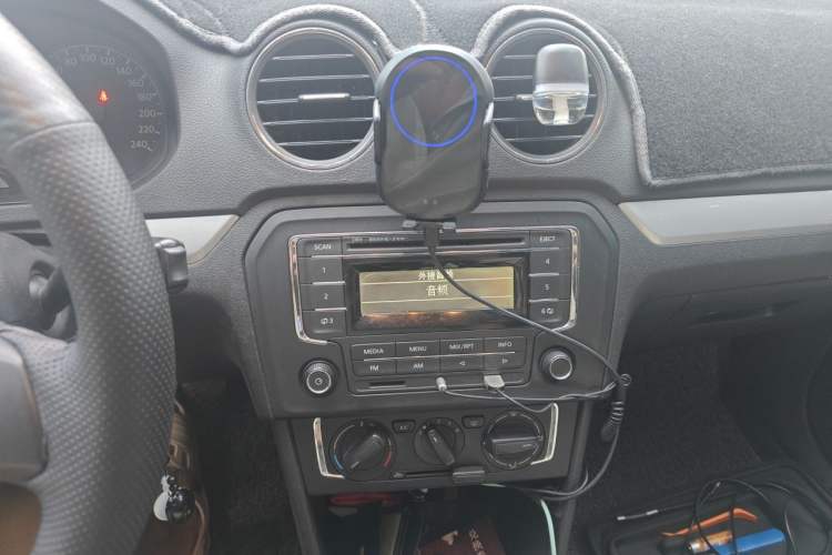 Used Volkswagen Jetta 2013 1.6L Automatic Comfort Model Audio And AC Panel