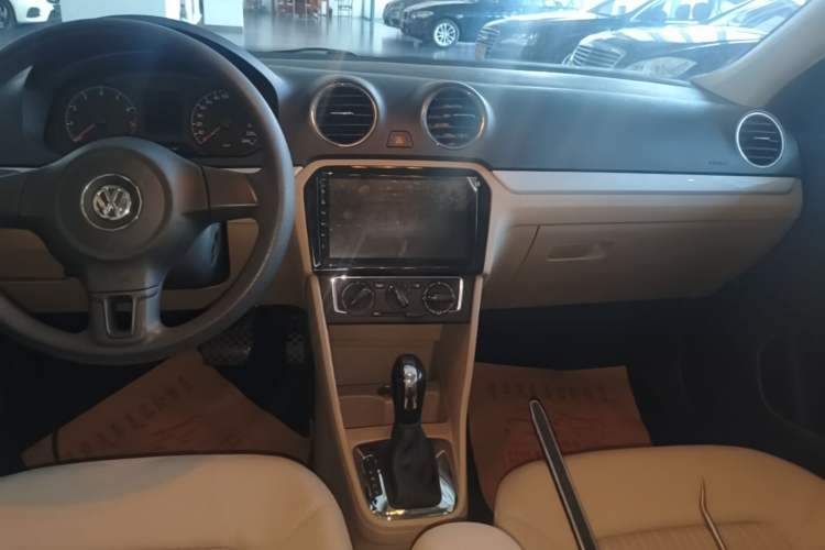 Used Volkswagen Jetta 2013 1.6L Automatic Comfort Model Audio And AC Panel