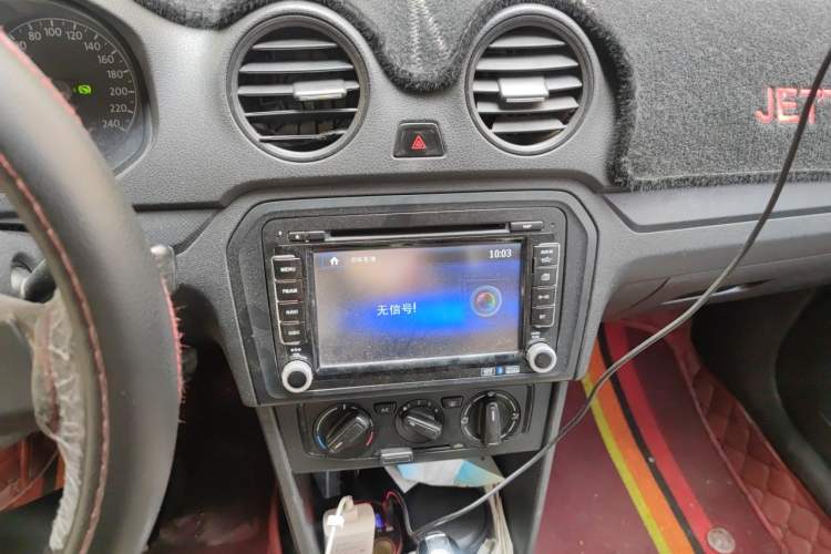 Used Volkswagen Jetta 2013 1.6L Automatic Fashion Model Audio And AC Panel