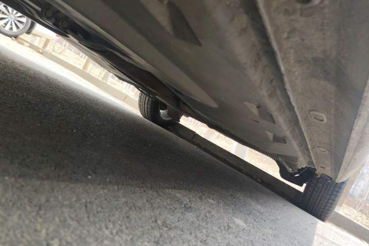 Used Volkswagen Jetta 2013 1.6L Manual Comfort Model Chassis Front Left