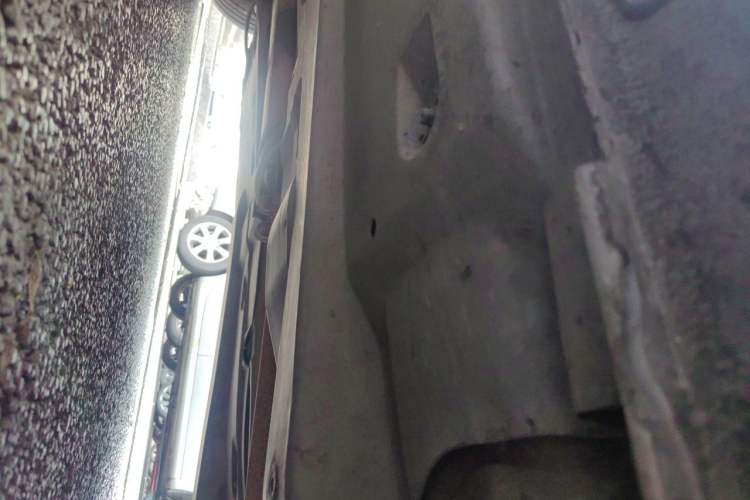 Used Volkswagen Jetta 2013 1.6L Manual Comfort Model Chassis Front Right