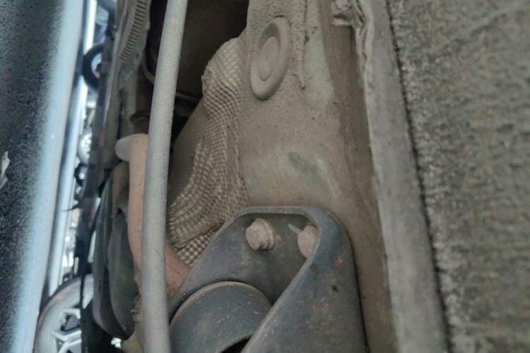 Used Volkswagen Jetta 2013 1.6L Manual Comfort Model Chassis Rear Left