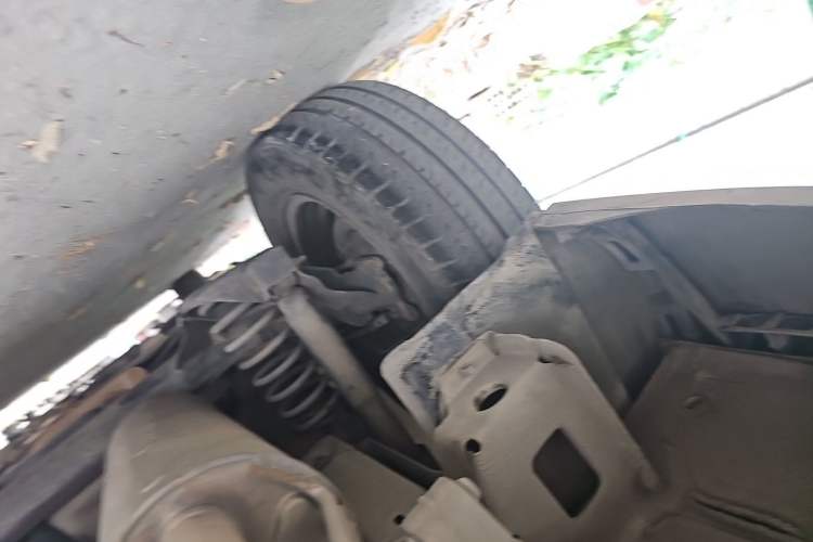 Used Volkswagen Jetta 2013 1.6L Automatic Fashion Model Chassis Rear Left