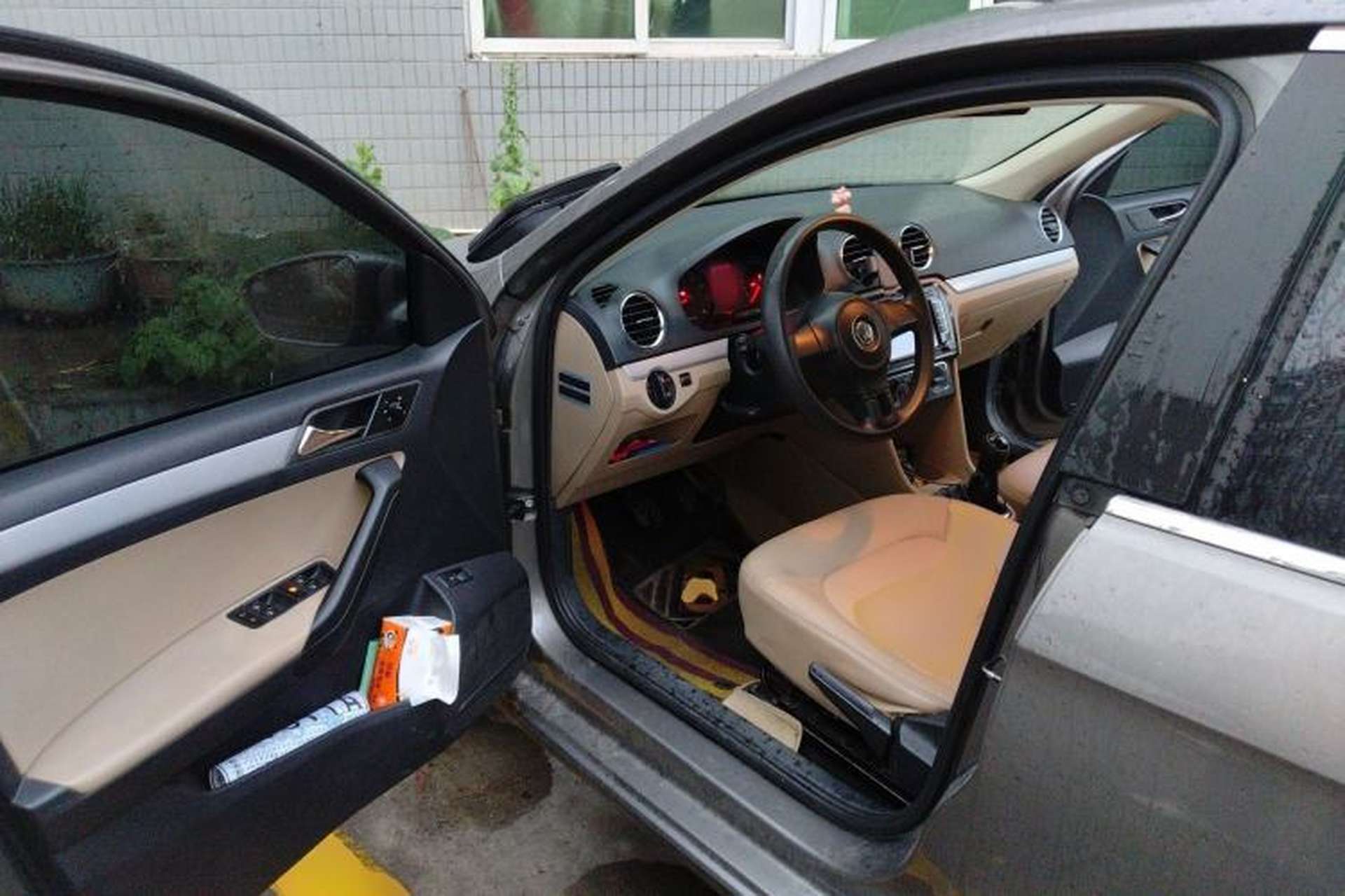 Used Volkswagen Jetta 2013 1.6L Manual Comfort Model Driver Seat