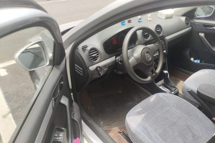 Used Volkswagen Jetta 2013 1.6L Automatic Comfort Model Driver Seat