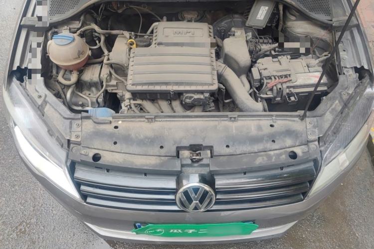 Used Volkswagen Jetta 2013 1.6L Automatic Fashion Model Engine Bay