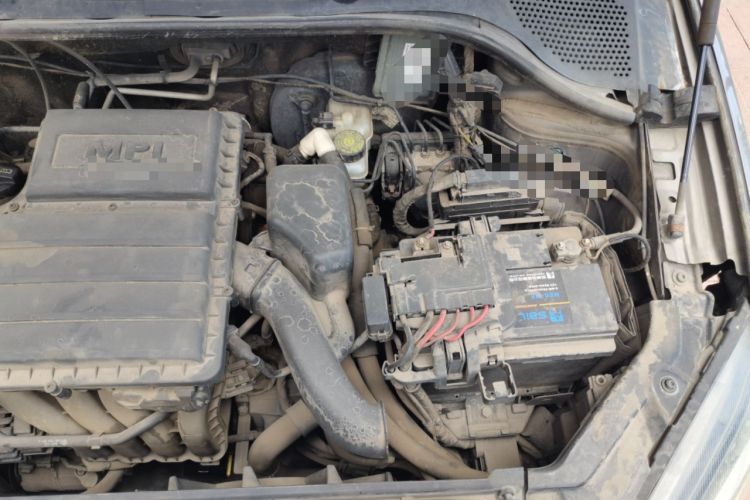 Used Volkswagen Jetta 2013 1.6L Automatic Comfort Model Engine Bay Left