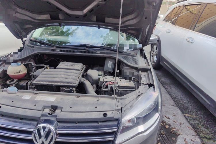 Used Volkswagen Jetta 2013 1.6L Manual Comfort Model Engine Bay Left