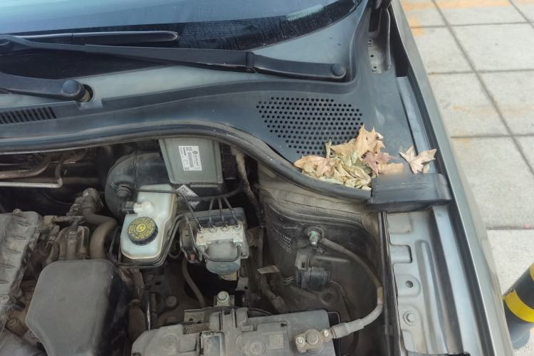 Used Volkswagen Jetta 2013 1.6L Manual Comfort Model Engine Bay Left