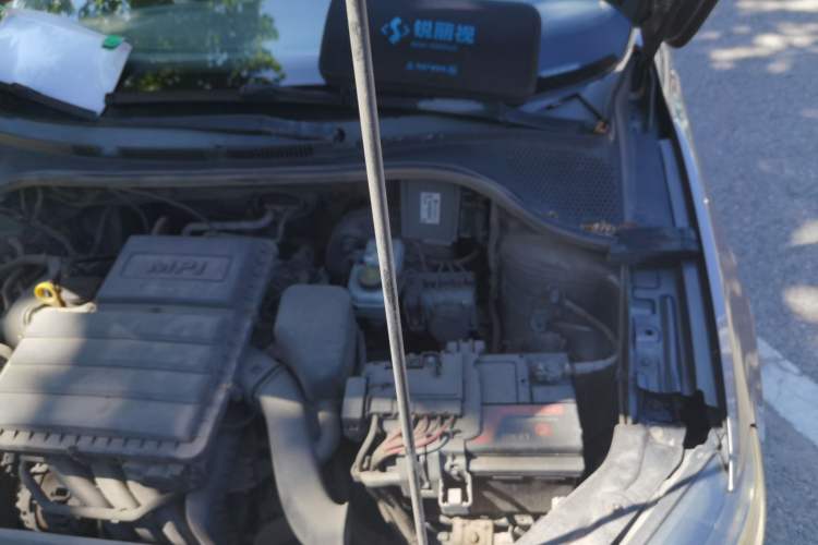 Used Volkswagen Jetta 2013 1.6L Manual Fashion Edition Engine Bay Left