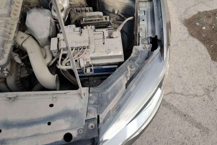 Used Volkswagen Jetta 2013 1.6L Automatic Comfort Model Engine Bay Left