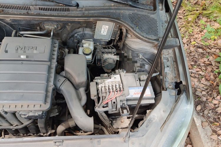 Used Volkswagen Jetta 2013 1.4L Manual Comfort Model Engine Bay Left