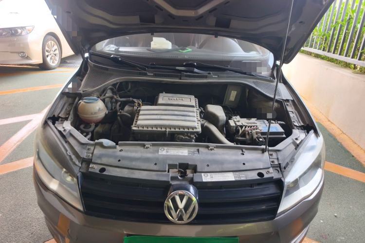 Used Volkswagen Jetta 2013 1.6L Manual Fashion Edition Engine Bay