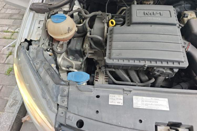 Used Volkswagen Jetta 2013 1.6L Manual Comfort Model Engine Bay Right