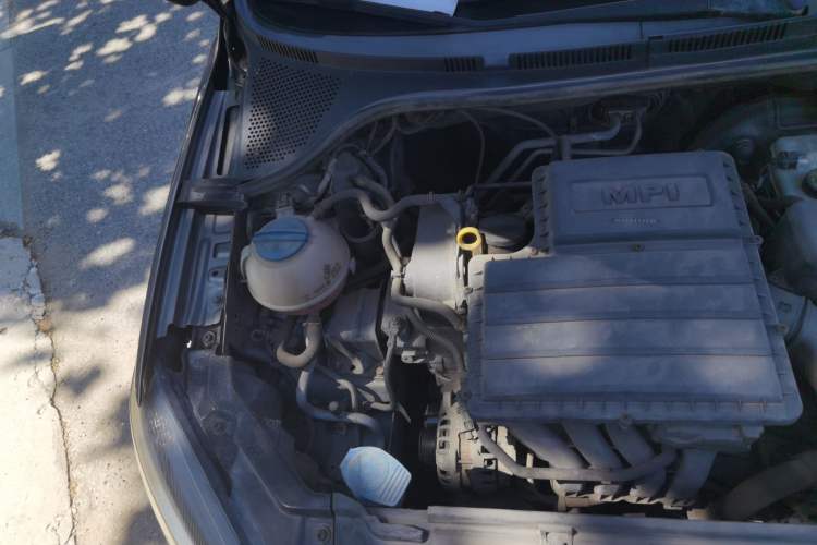 Used Volkswagen Jetta 2013 1.6L Manual Fashion Edition Engine Bay Right