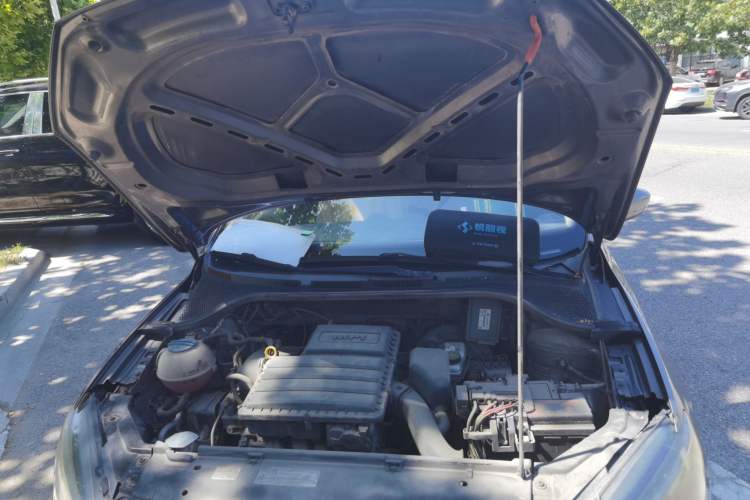 Used Volkswagen Jetta 2013 1.6L Manual Fashion Edition Engine Bay