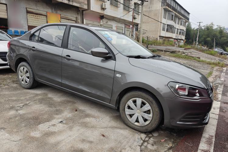 Used Volkswagen Jetta 2013 1.6L Manual Fashion Edition Exterior 1