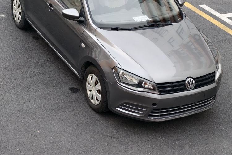 Used Volkswagen Jetta 2013 1.6L Automatic Fashion Model Exterior 15
