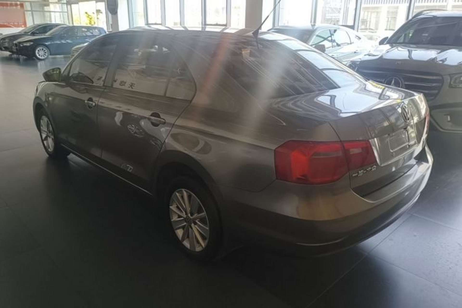 Used Volkswagen Jetta 2013 1.6L Automatic Comfort Model Exterior 2