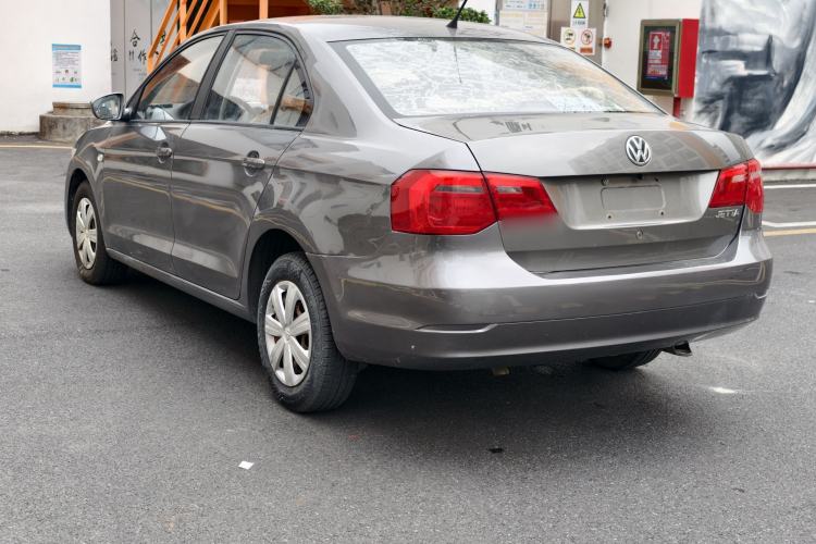 Used Volkswagen Jetta 2013 1.6L Automatic Fashion Model Exterior 7