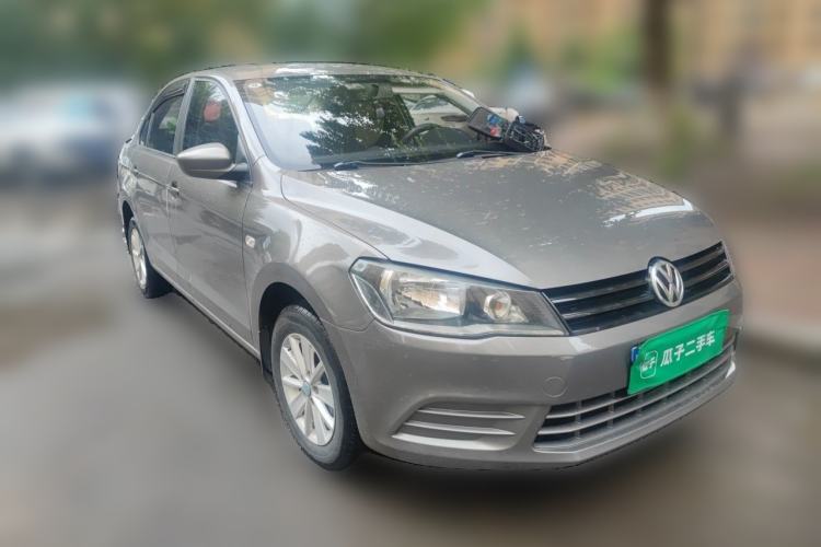 Used Volkswagen Jetta 2013 1.6L Automatic Fashion Model Front Right 45 Deg