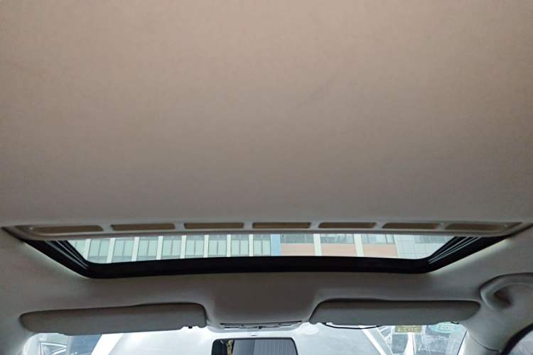 Used Volkswagen Jetta 2013 1.6L Automatic Comfort Model Headliner