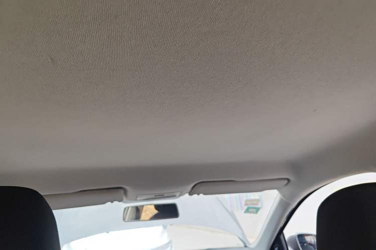 Used Volkswagen Jetta 2013 1.6L Automatic Fashion Model Headliner