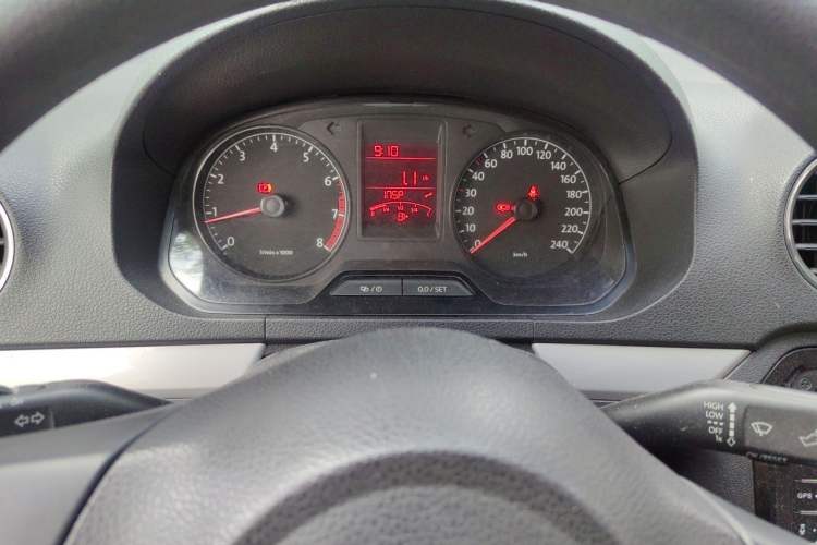 Used Volkswagen Jetta 2013 1.6L Manual Comfort Model Instrument Cluster