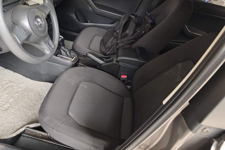 Used Volkswagen Jetta 2013 1.6L Automatic Fashion Model Left Front Seat