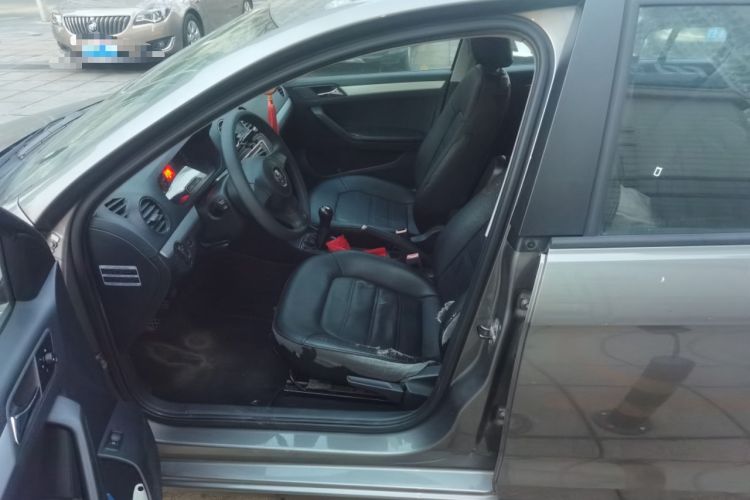 Used Volkswagen Jetta 2013 1.6L Manual Comfort Model Left Front Seat