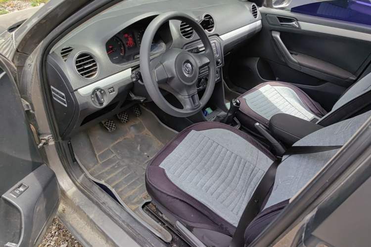 Used Volkswagen Jetta 2013 1.4L Manual Comfort Model Left Front Seat