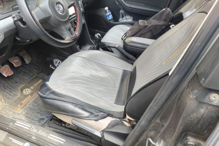 Used Volkswagen Jetta 2013 1.6L Manual Comfort Model Left Front Seat