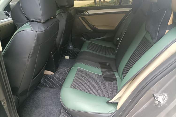 Used Volkswagen Jetta 2013 1.6L Manual Comfort Model Left Rear Seat