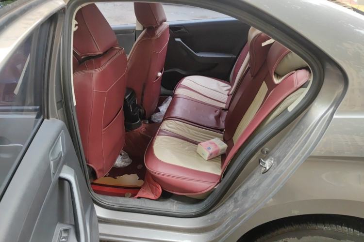 Used Volkswagen Jetta 2013 1.6L Automatic Fashion Model Left Rear Seat