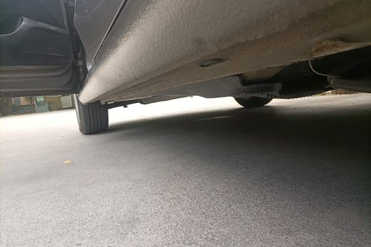 Used Volkswagen Jetta 2013 1.6L Manual Comfort Model Left Side Sill