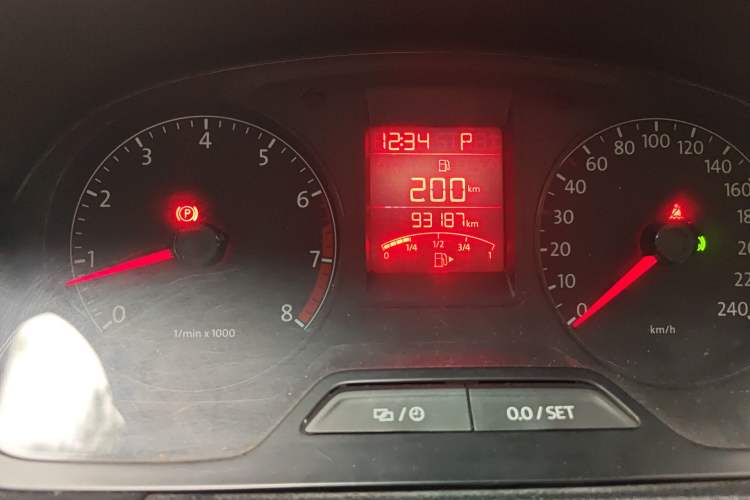 Used Volkswagen Jetta 2013 1.6L Automatic Comfort Model Odometer Close Up