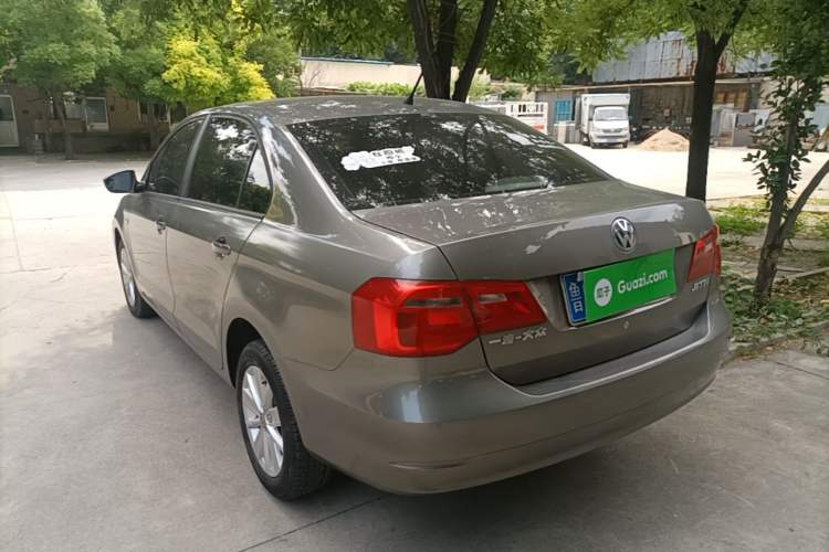 Used Volkswagen Jetta 2013 1.6L Manual Comfort Model Rear Left 45 Deg