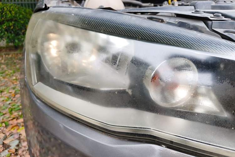 Used Volkswagen Jetta 2013 1.6L Automatic Comfort Model Right Front Headlight