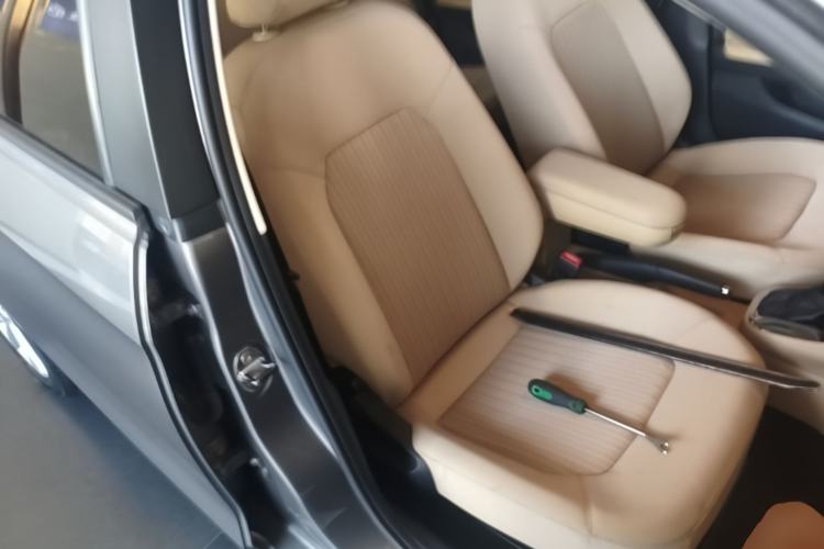 Used Volkswagen Jetta 2013 1.6L Automatic Comfort Model Right Front Seat