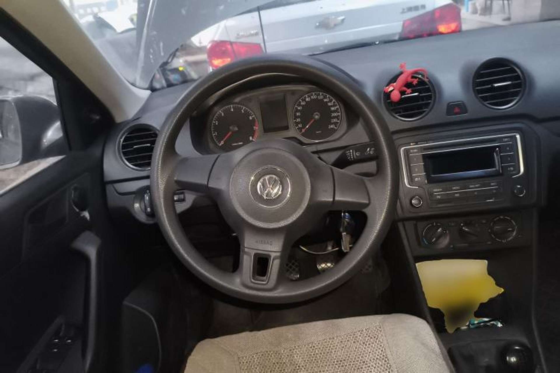 Used Volkswagen Jetta 2013 1.6L Manual Fashion Edition Steering Wheel