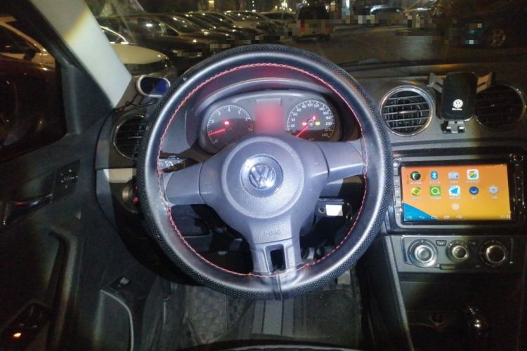 Used Volkswagen Jetta 2013 1.6L Automatic Comfort Model Steering Wheel