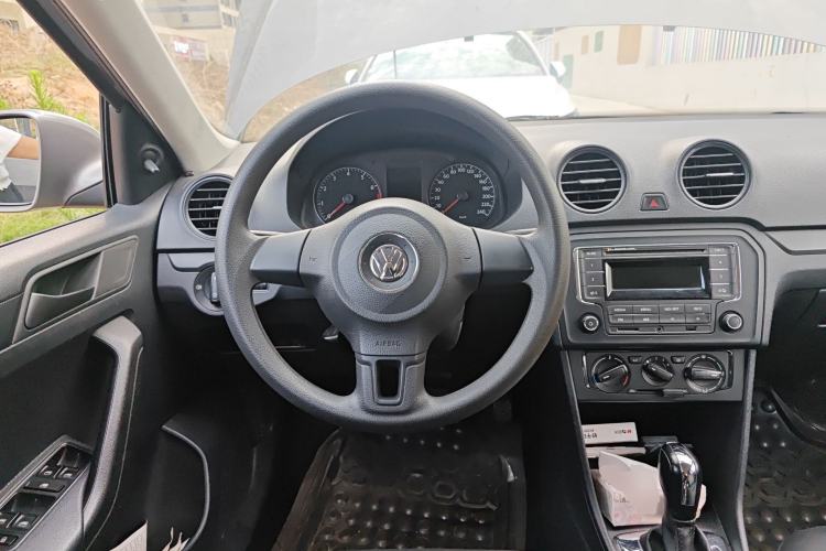 Used Volkswagen Jetta 2013 1.6L Automatic Fashion Model Steering Wheel