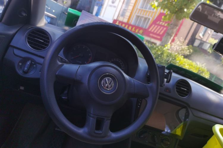 Used Volkswagen Jetta 2013 1.6L Manual Fashion Edition Steering Wheel