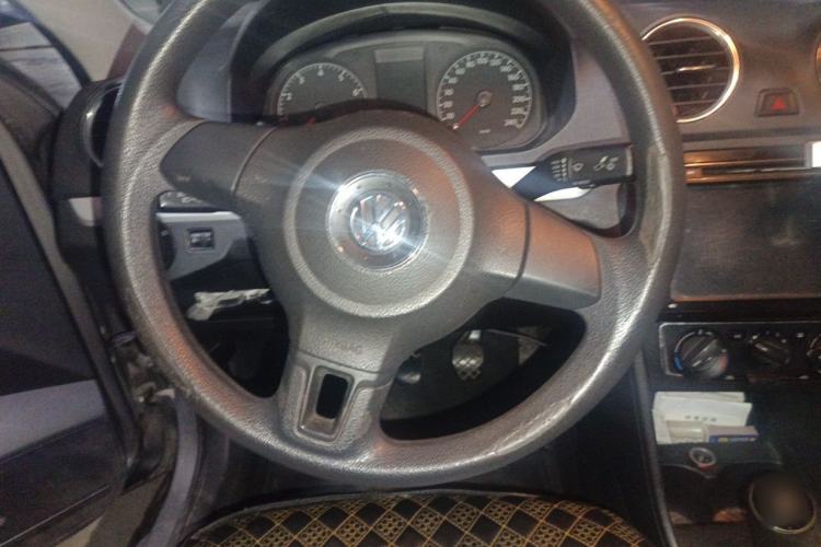 Used Volkswagen Jetta 2013 1.6L Manual Comfort Model Steering Wheel