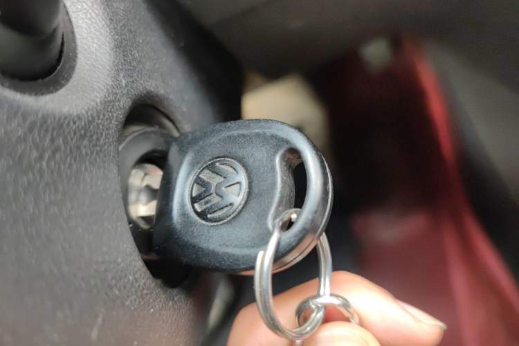 Used Volkswagen Jetta 2013 1.6L Automatic Fashion Model Vehicle Key