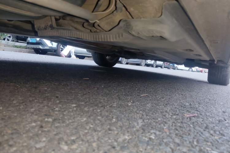 Used Volkswagen Jetta 2013 1.6L Manual Comfort Model Chassis Front Right