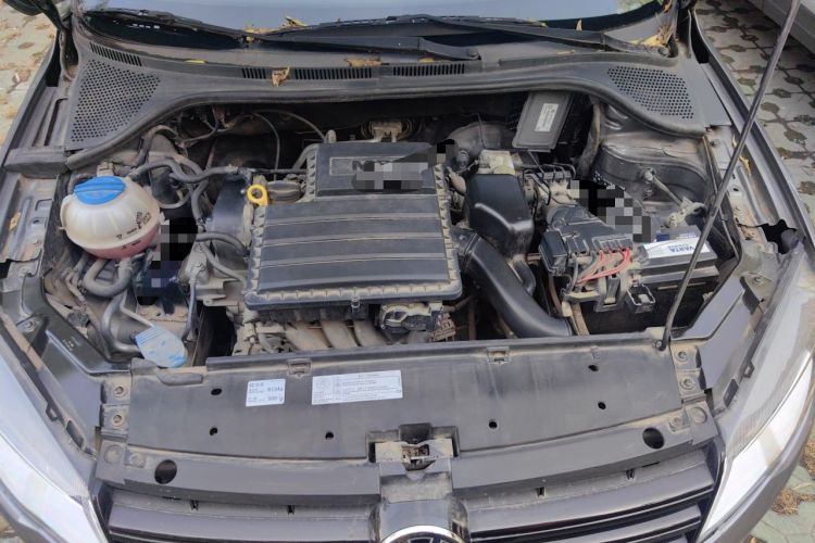 Used Volkswagen Jetta 2013 1.4L Manual Fashion Model Engine Bay