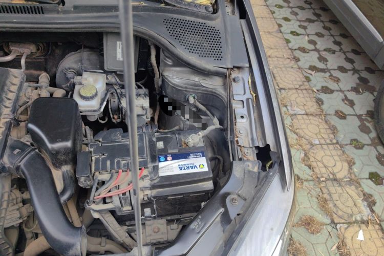 Used Volkswagen Jetta 2013 1.4L Manual Fashion Model Engine Bay Left